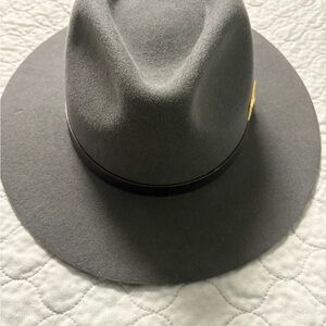 Southern Gents Geoffrey Fedora Hat - Gray L 7 1/2 (60CM) Arrow Statement Pin